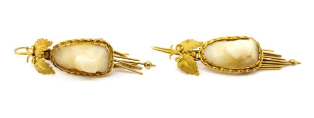 Victorian 18ct gold and teeth earrings - Image 2 of 3