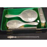 Edward VII sterling silver dressing table set