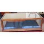 Counter top display cabinet