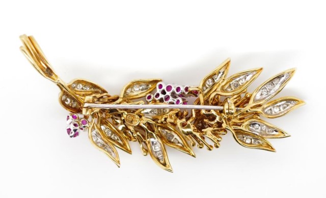 Ruby & diamond 18ct gold flower brooch - Image 2 of 3