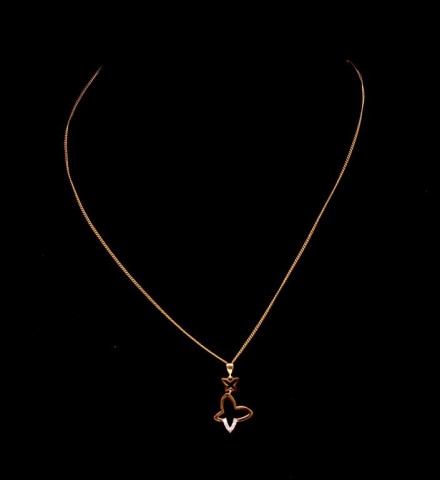 9ct Gold butterfly pendant and 14ct gold chain - Image 2 of 2