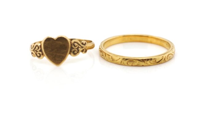 Two yellow gold rings