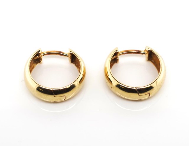 9ct yellow gold hoop earrings