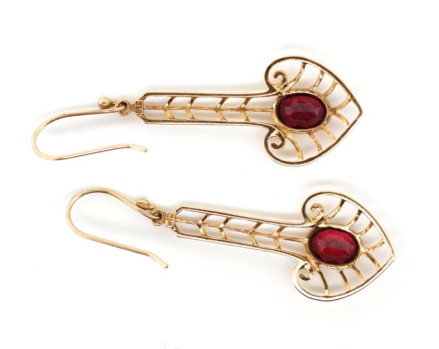 9ct yellow gold and garnet drop earrings - Image 2 of 2