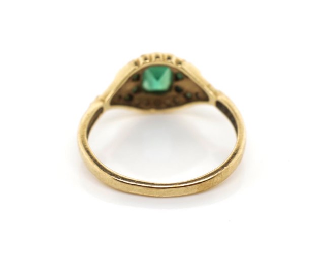 Emerald and diamond set 9ct gold ring - Image 3 of 3