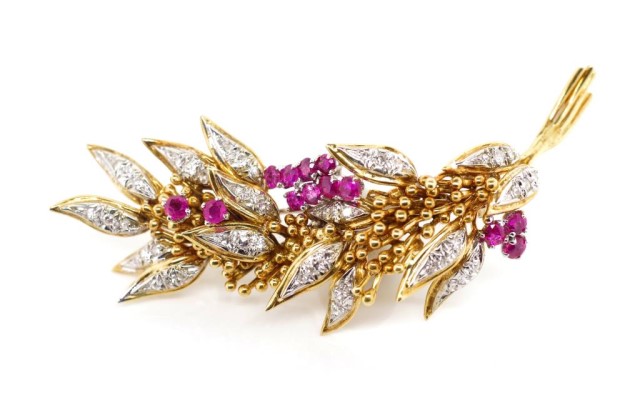 Ruby & diamond 18ct gold flower brooch