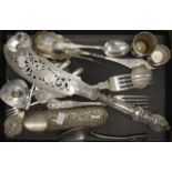 Quantity of silver & silver plated flatware