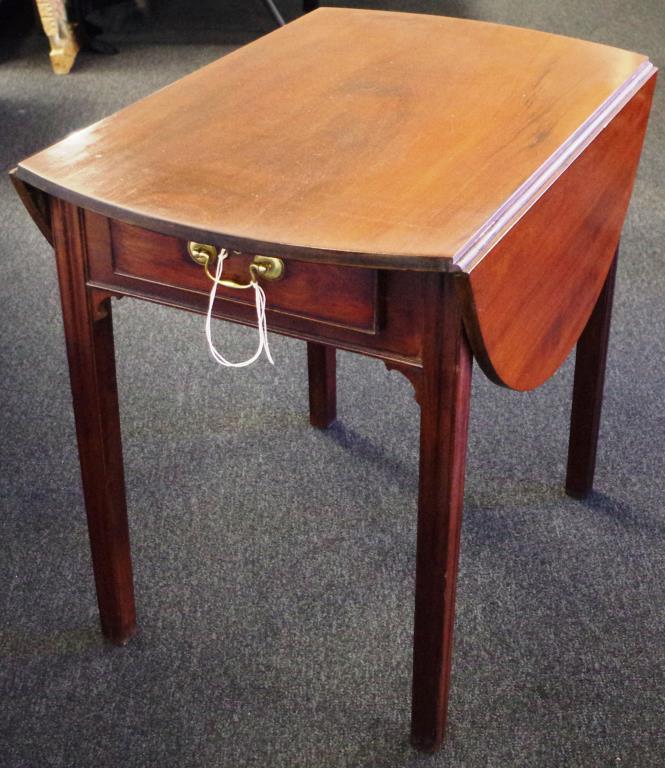 George III oval Pembroke drop leaf table