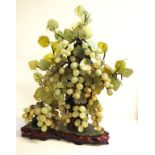 Good Chinese carved jade grape vine centrepiece
