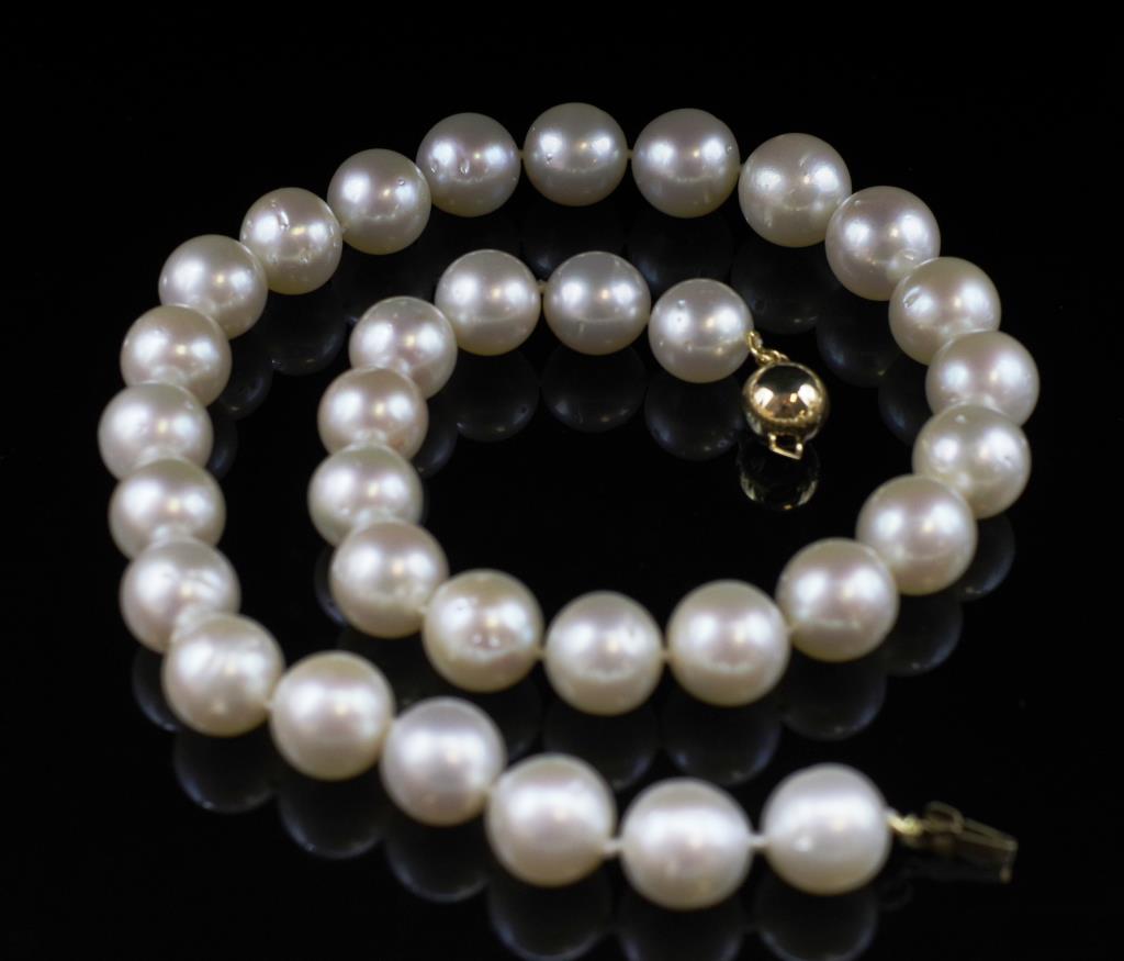 A good South sea pearl necklace - Image 4 of 8