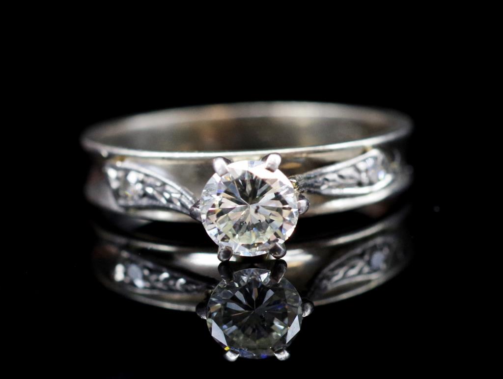 Solitaire diamond and 18ct white gold ring - Image 4 of 8