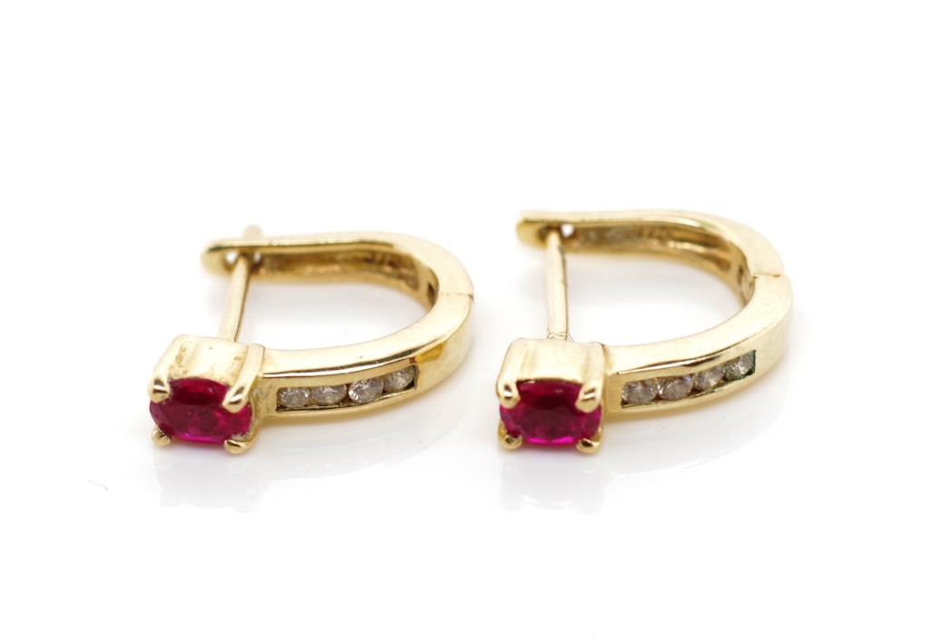 Diamond and pink topaz set 9ct gold earrings - Image 3 of 4
