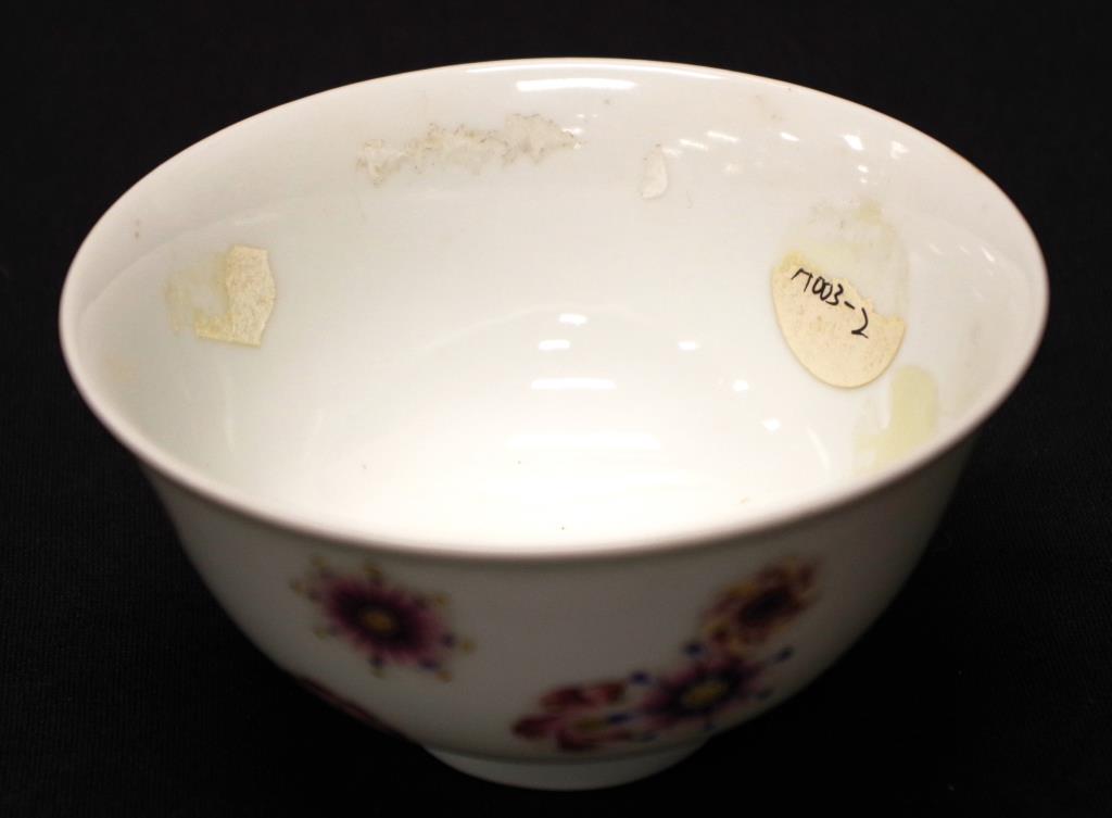 Chinese hand painted ceramic rice bowl - Image 2 of 3