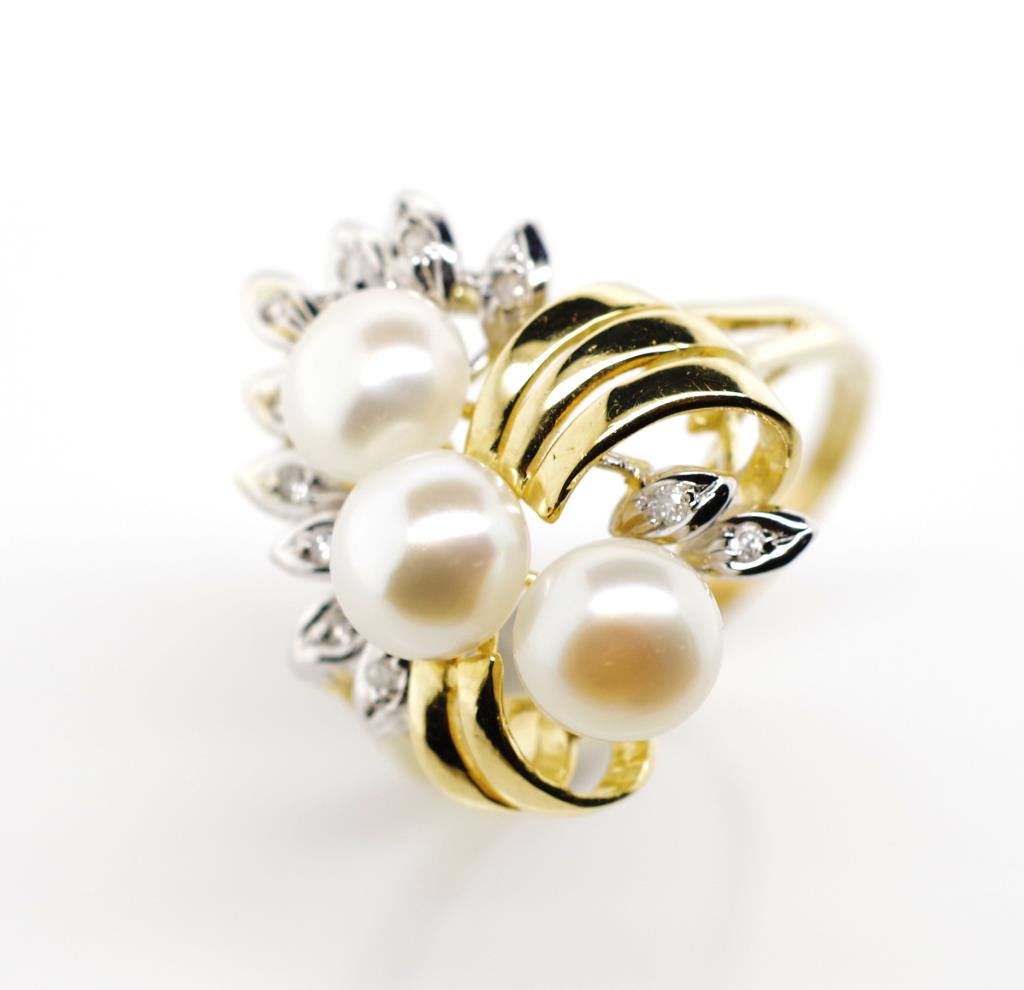 Pearl, diamond and 14ct yellow gold ring - Image 2 of 2