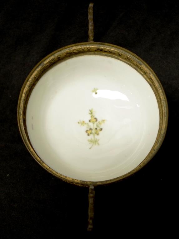 Hand painted French ceramic bowl in ormolu stand - Image 2 of 3