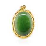 Jade and 18ct yellow gold pendant