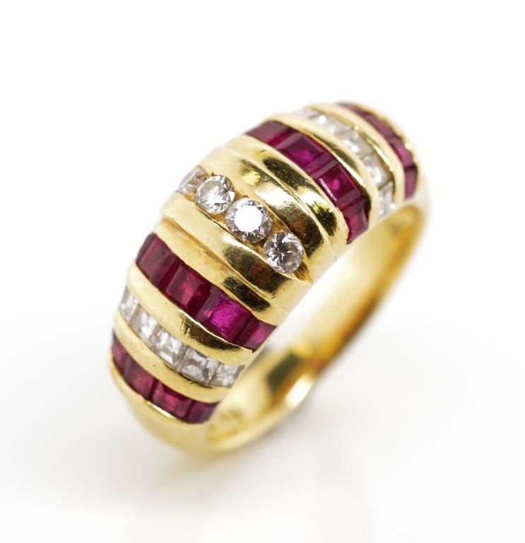 Ruby and diamond set 18ct yellow gold ring