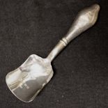 Victorian sterling silver tea caddy spoon