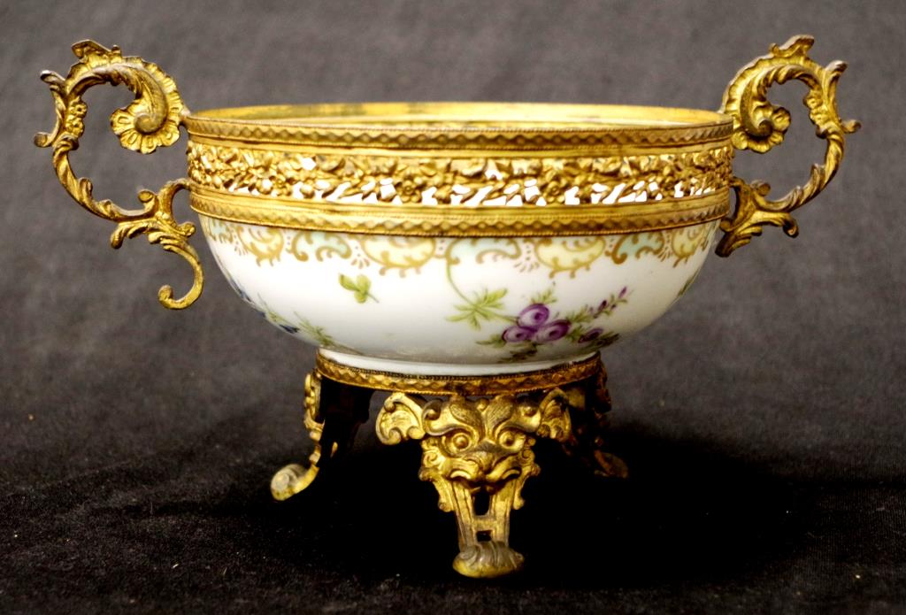 Hand painted French ceramic bowl in ormolu stand