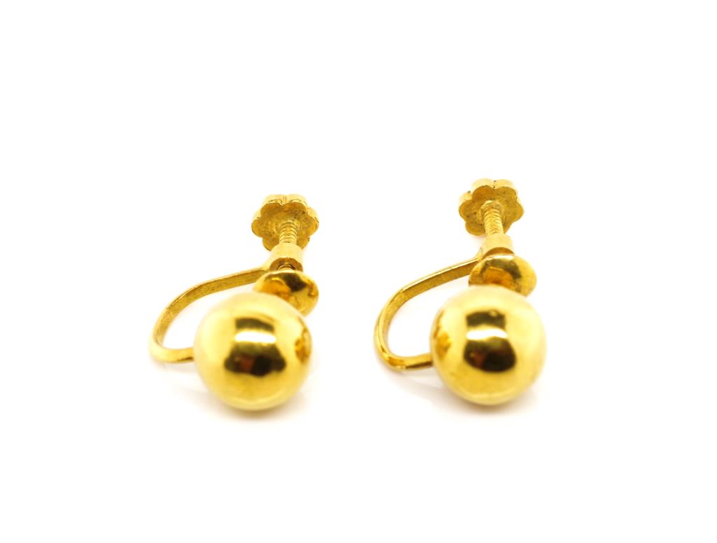 Yellow gold screw back ear clips - Image 2 of 2