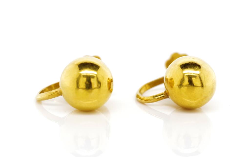 Yellow gold screw back ear clips