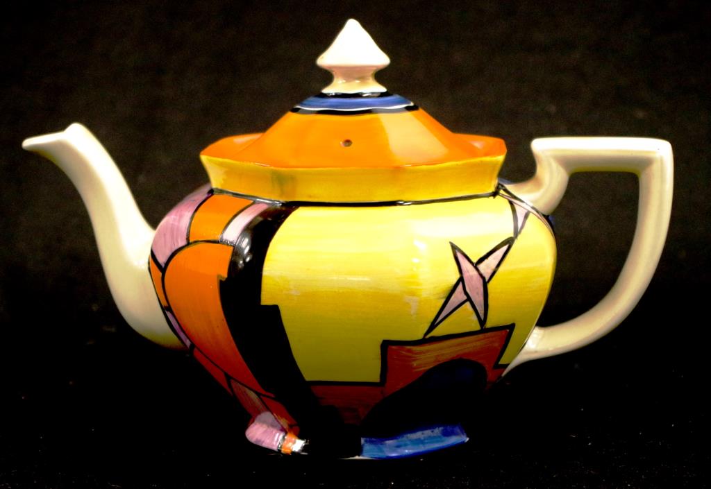 Rare Clarice Cliff Bizarre "sunray" teapot