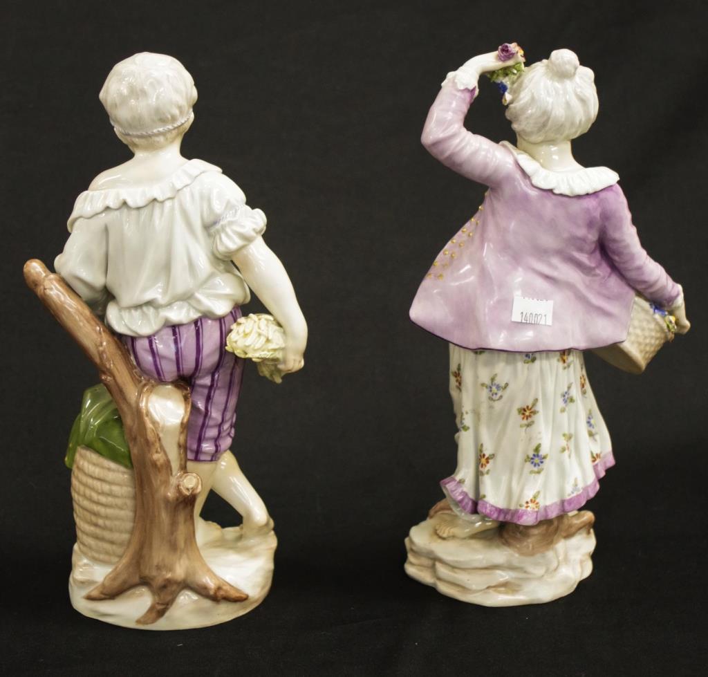 Pair Continental ceramic figures - Image 2 of 3