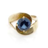 London blue topaz and 9ct yellow gold ring