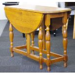 Oak top drop leaf table