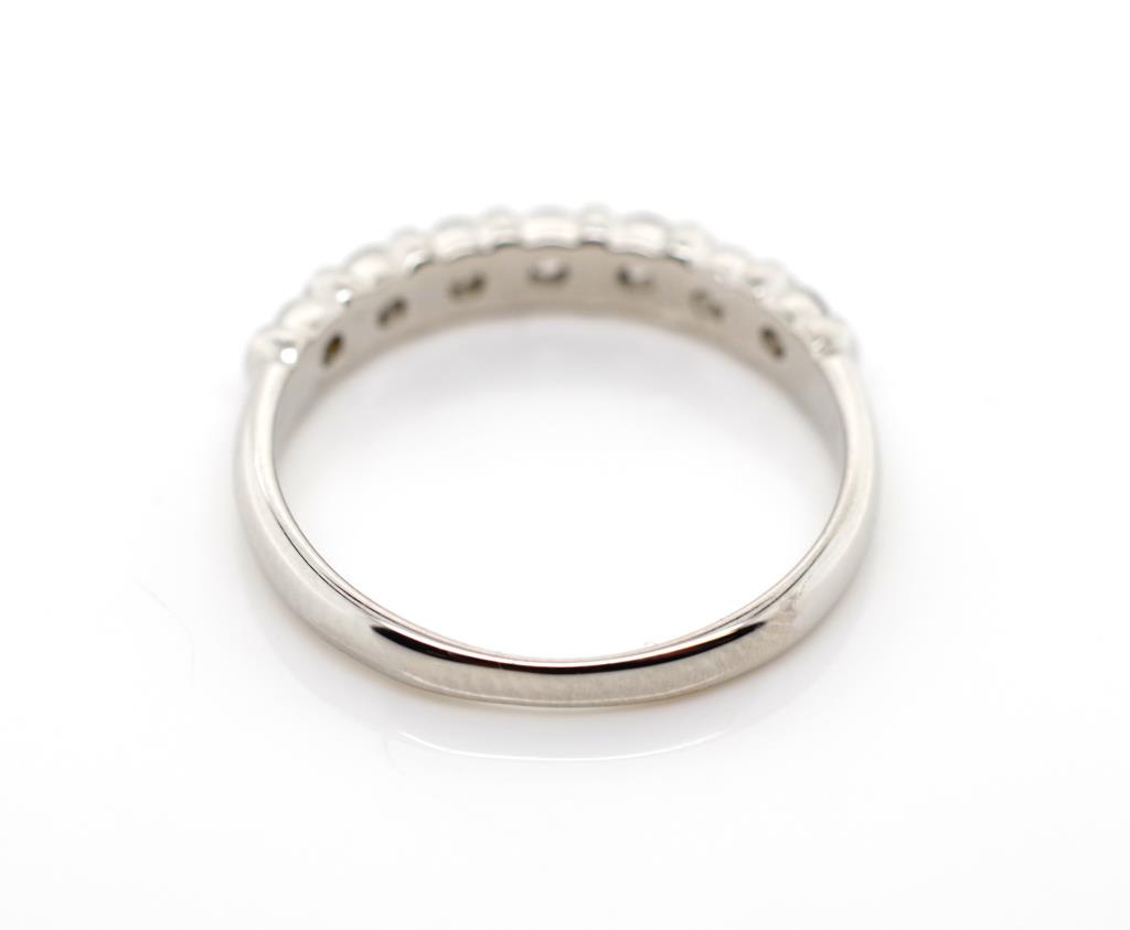 0.52ct diamond and platinum ring - Image 3 of 3