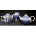Three vintage blue & white tableware items