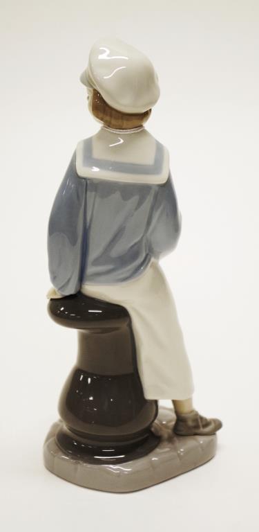 Lladro Sailor Boy ceramic figure - Image 2 of 3