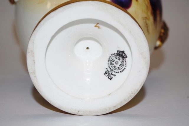 Royal Worcester handpainted lidded urn - Image 5 of 6