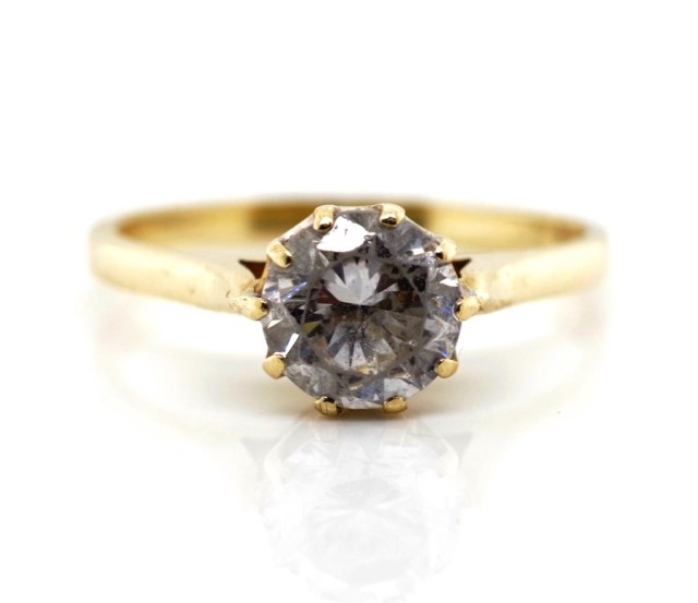 Cubic zirconia set 9ct yellow gold ring