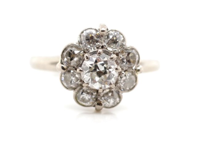 Old cut diamond and white gold daisy ring - Image 2 of 3