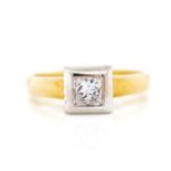 Solitaire diamond and 18ct gold ring
