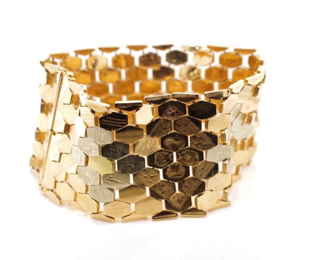 A heavy tri colour 18ct gold bracelet - Image 2 of 5