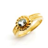 Topaz and 18ct yellow gold ring