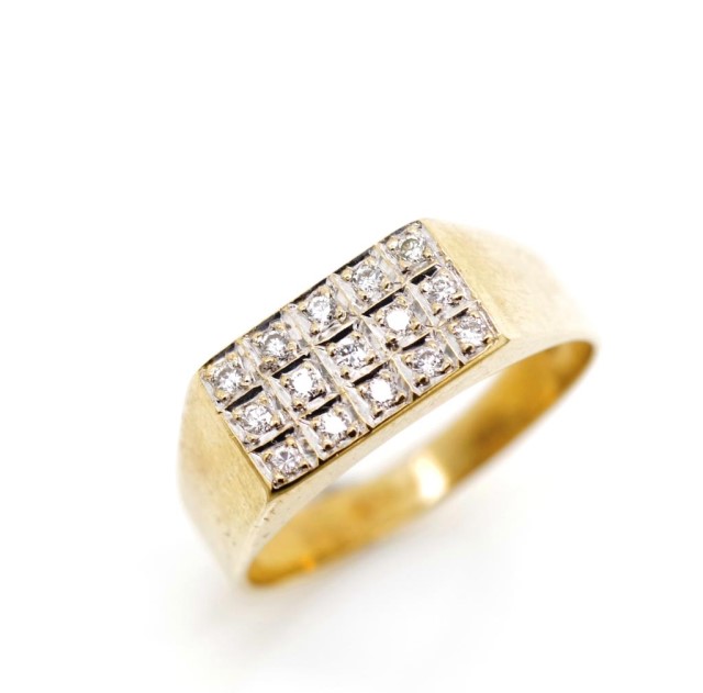 Diamond set 9ct yellow gold ring - Image 2 of 4