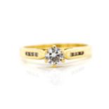 Diamond set 18ct yellow gold ring