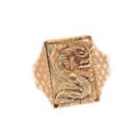 9ct rose gold Chinese dragon ring