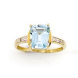 Aquamarine and 9ct yellow gold ring