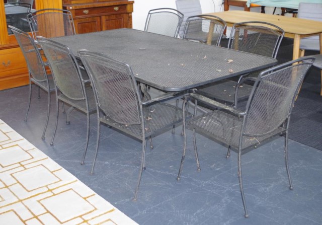 Outdoor metal table and chairs set