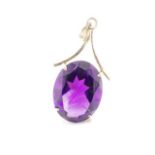 Amethyst and 14ct rose gold pendant