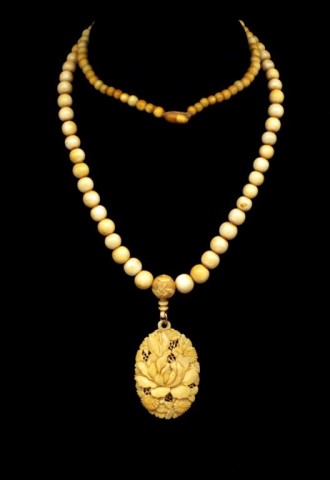 Carved ivory beaded necklace and pendant C.1950s - Image 2 of 3