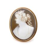 Victorian carved cameo and yellow gold ring