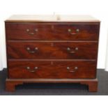 Georgian mahogany chest of drawers