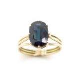 Blue sapphire set 14ct yellow gold ring