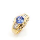 Sapphire and diamond set 18ct yellow gold ring