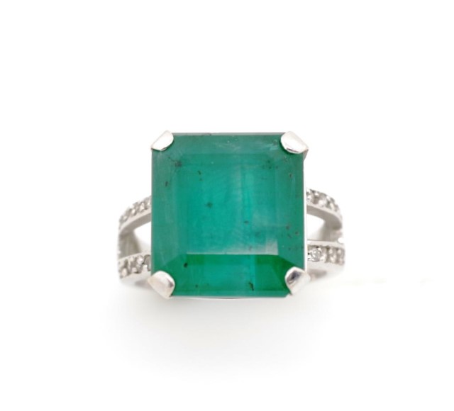 15.80ct Emerald set 18ct white gold ring - Image 11 of 14